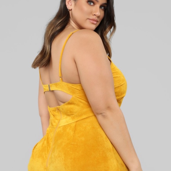 Fashion Nova jumpsuit - Picture 2 of 4